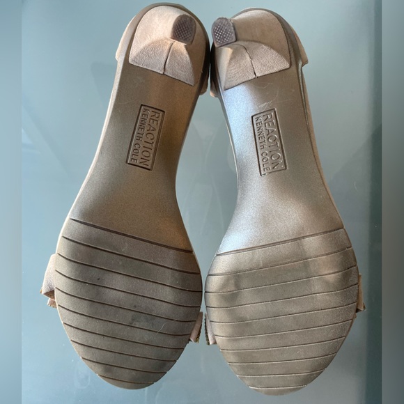 Kenneth Cole Reaction Pink Blush Suede High Heels - Picture 7 of 9